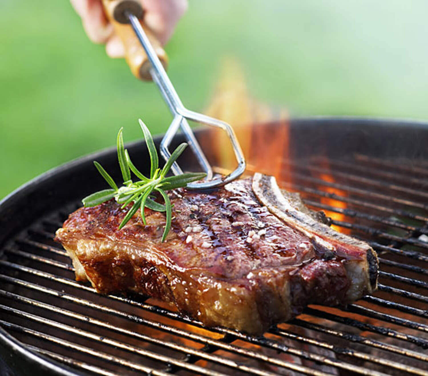 grilling steak